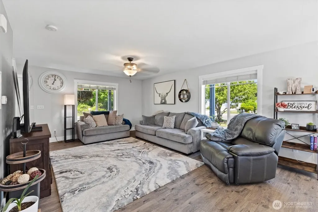 2435 Baldwin Place Blaine WA 98230