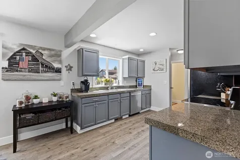 2435 Baldwin Place Blaine WA 98230