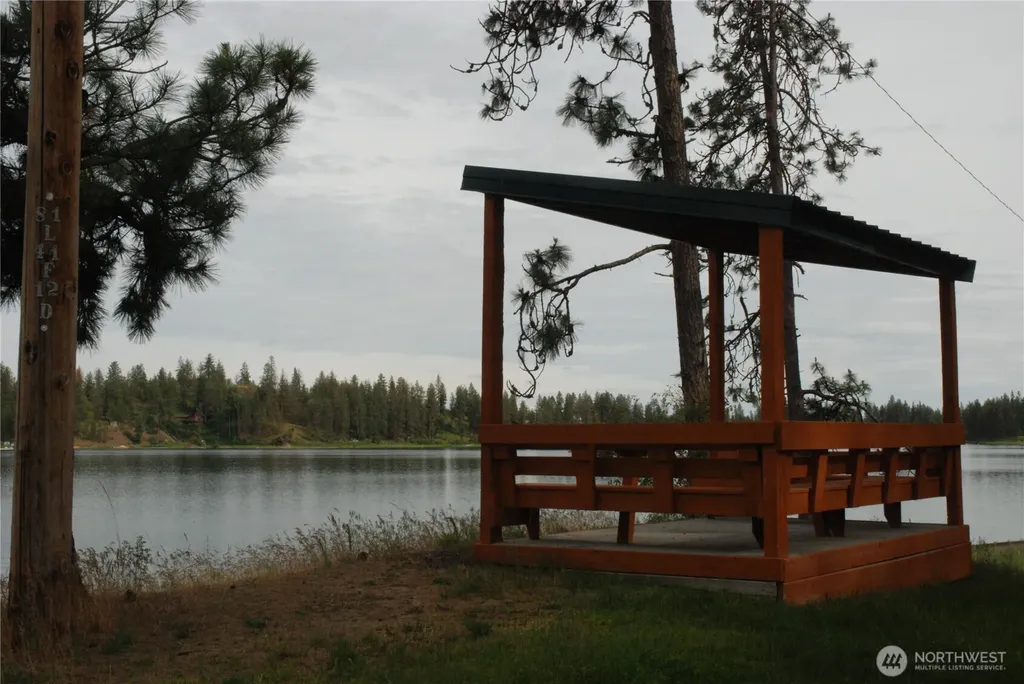 13901 S Clear Lake Road Cheney WA 99004