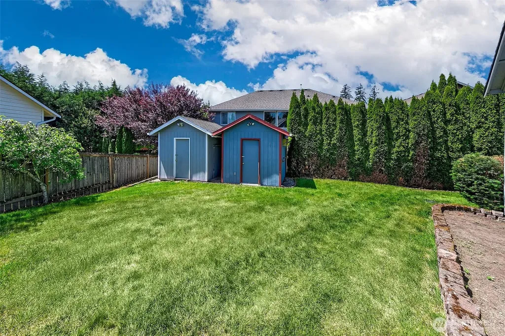 20604 Damson Road Lynnwood WA 98036