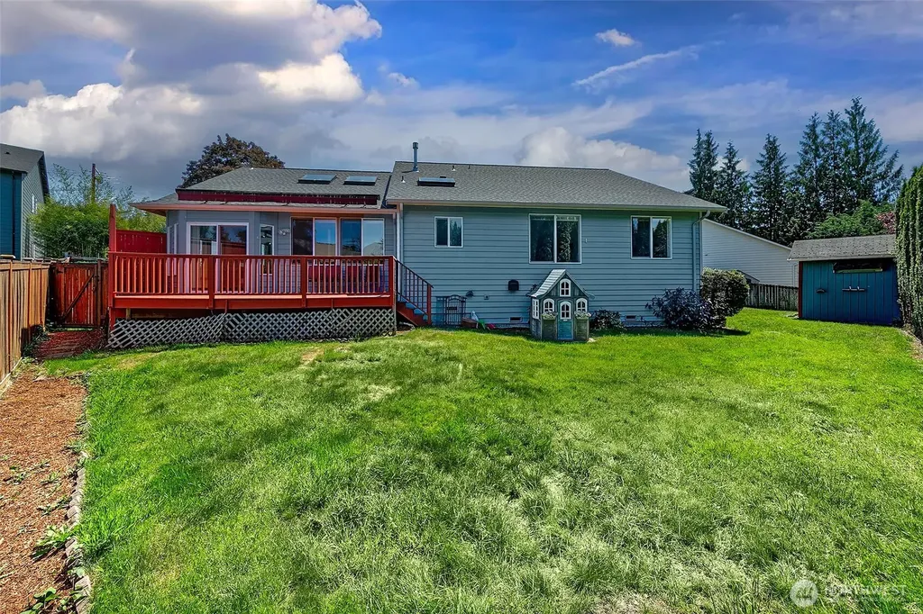 20604 Damson Road Lynnwood WA 98036