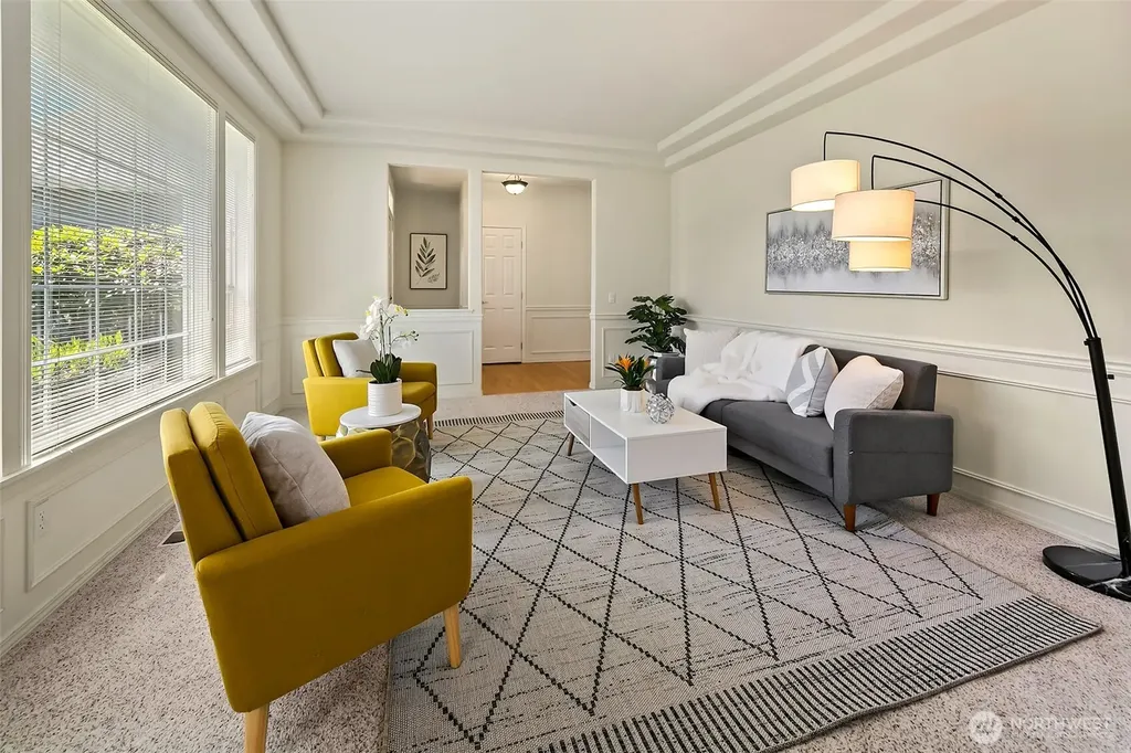 20604 Damson Road Lynnwood WA 98036