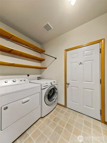 20604 Damson Road Lynnwood WA 98036