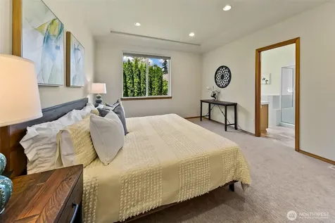 20604 Damson Road Lynnwood WA 98036