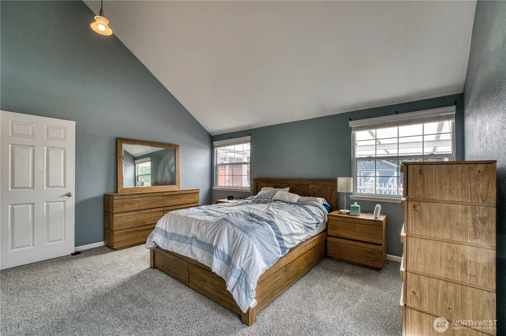1018 NE Knights Court Bremerton WA 98311