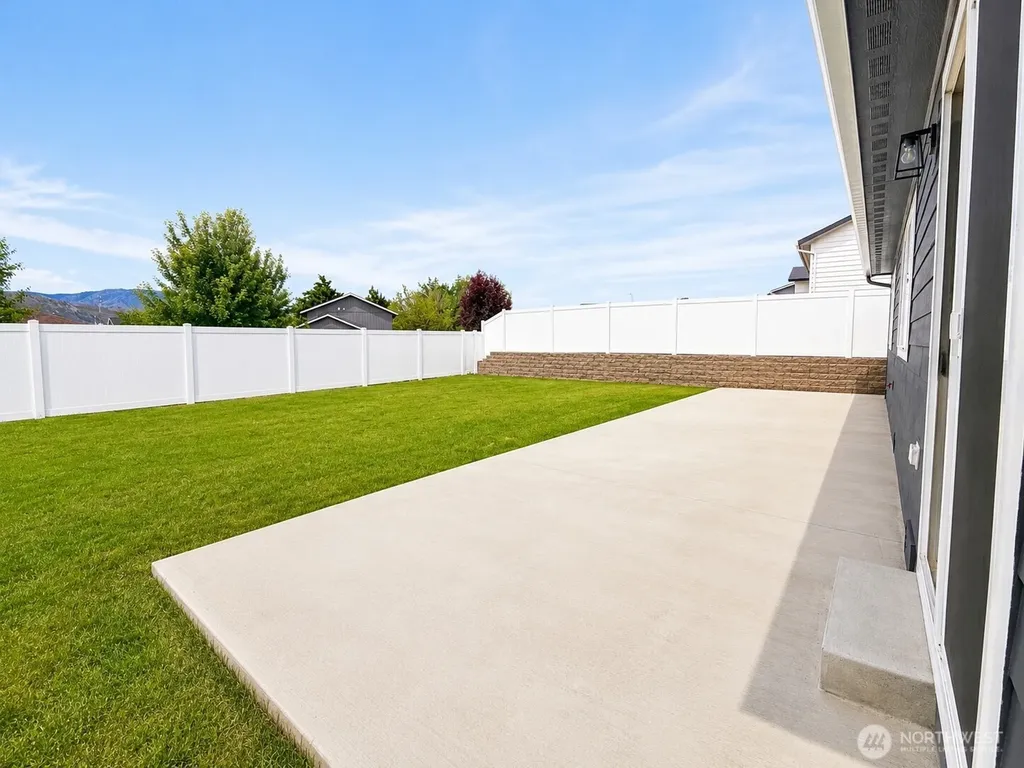 540 S Juli Avenue East Wenatchee WA 98802