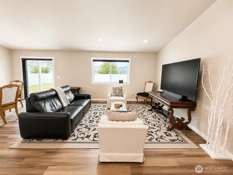 540 S Juli Avenue East Wenatchee WA 98802