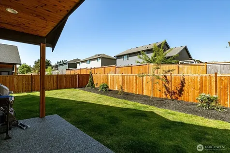 961 NW Shire Street Oak Harbor WA 98277