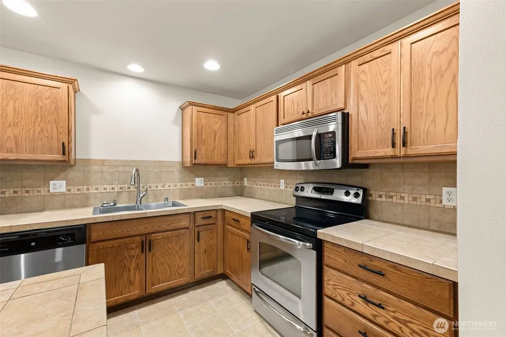 1409 Evergreen Park Drive SW Olympia WA 98502