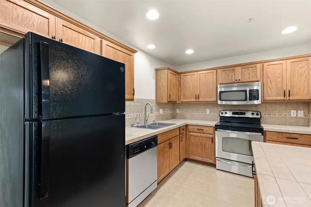 1409 Evergreen Park Drive SW Olympia WA 98502