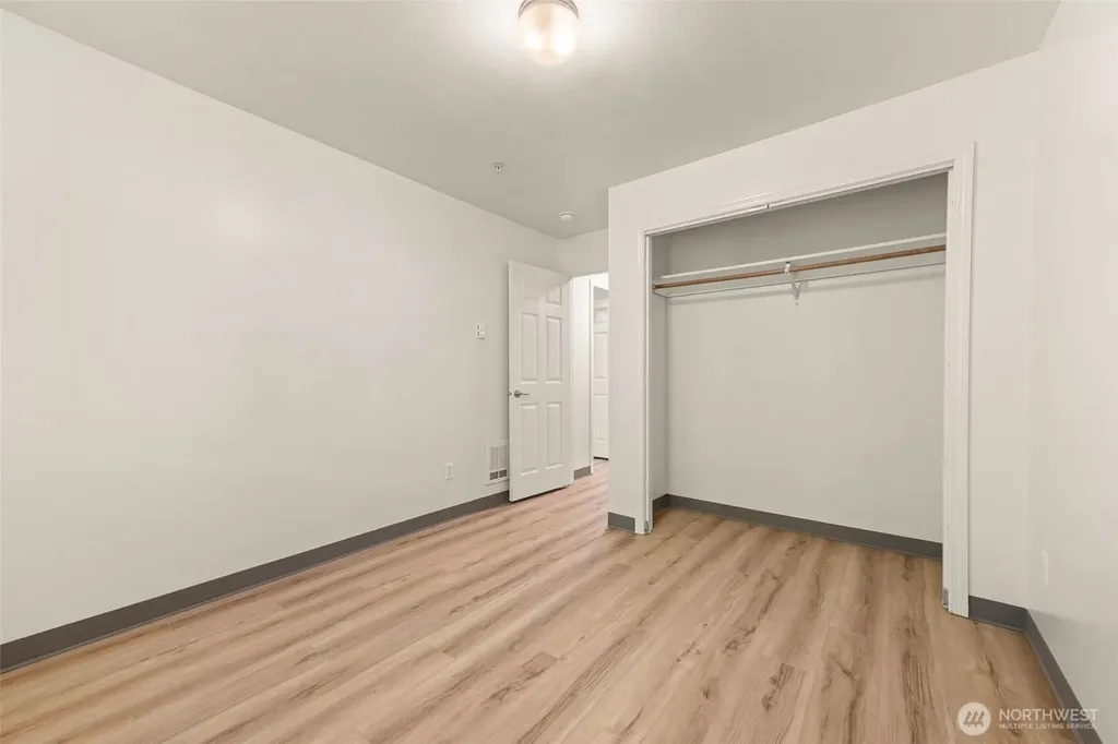 1409 Evergreen Park Drive SW Olympia WA 98502