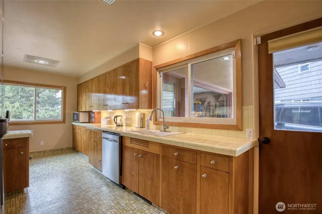 809 N L Street Aberdeen WA 98520
