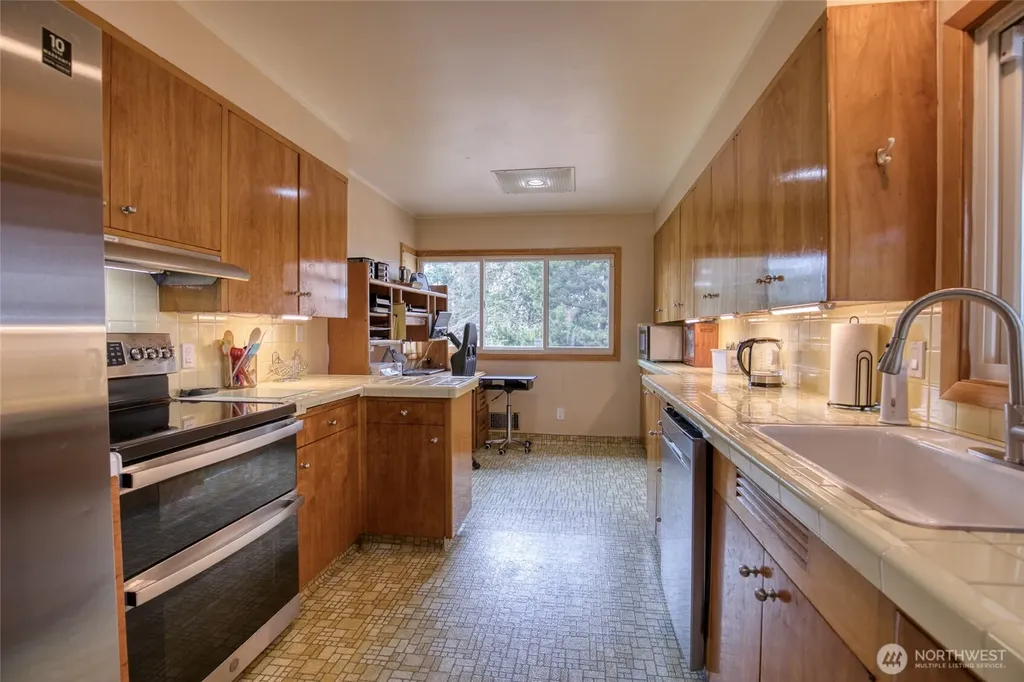 809 N L Street Aberdeen WA 98520