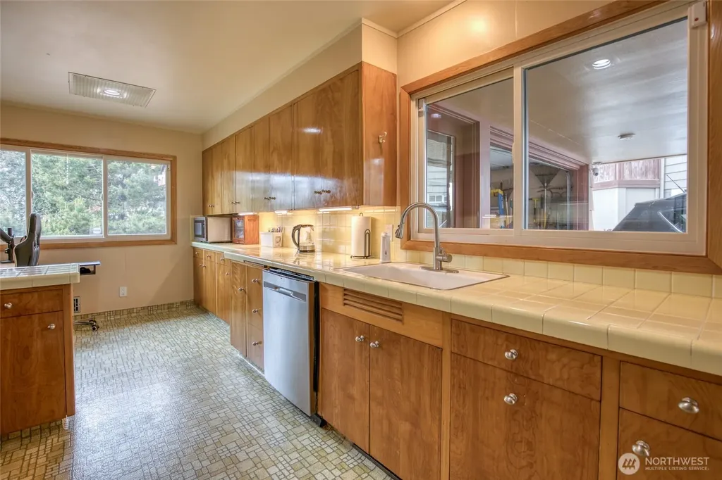 809 N L Street Aberdeen WA 98520