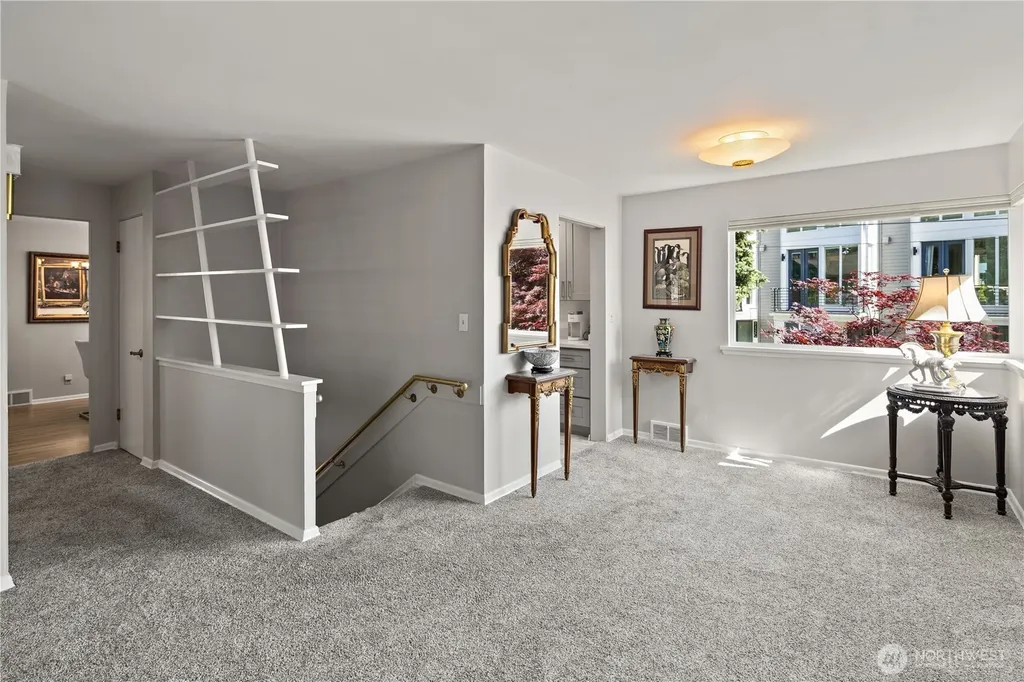 707 W Bertona Street Seattle WA 98119