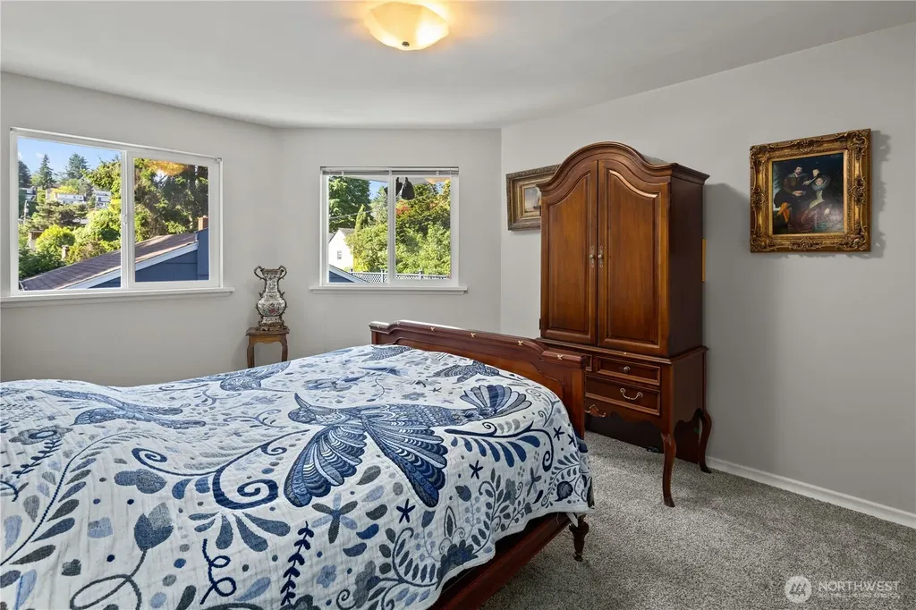 707 W Bertona Street Seattle WA 98119