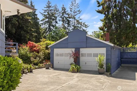707 W Bertona Street Seattle WA 98119
