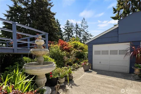 707 W Bertona Street Seattle WA 98119
