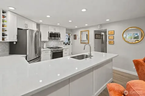 707 W Bertona Street Seattle WA 98119