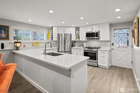 707 W Bertona Street Seattle WA 98119