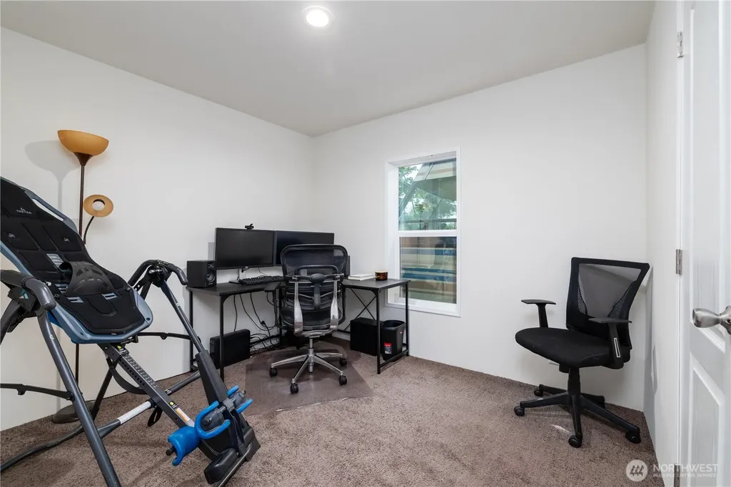 190 Midway Lane E Shelton WA 98584