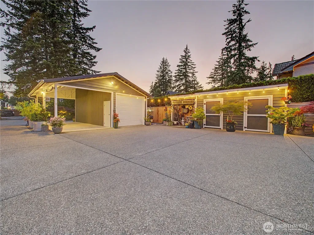 29206 218th Place SE Black Diamond WA 98010