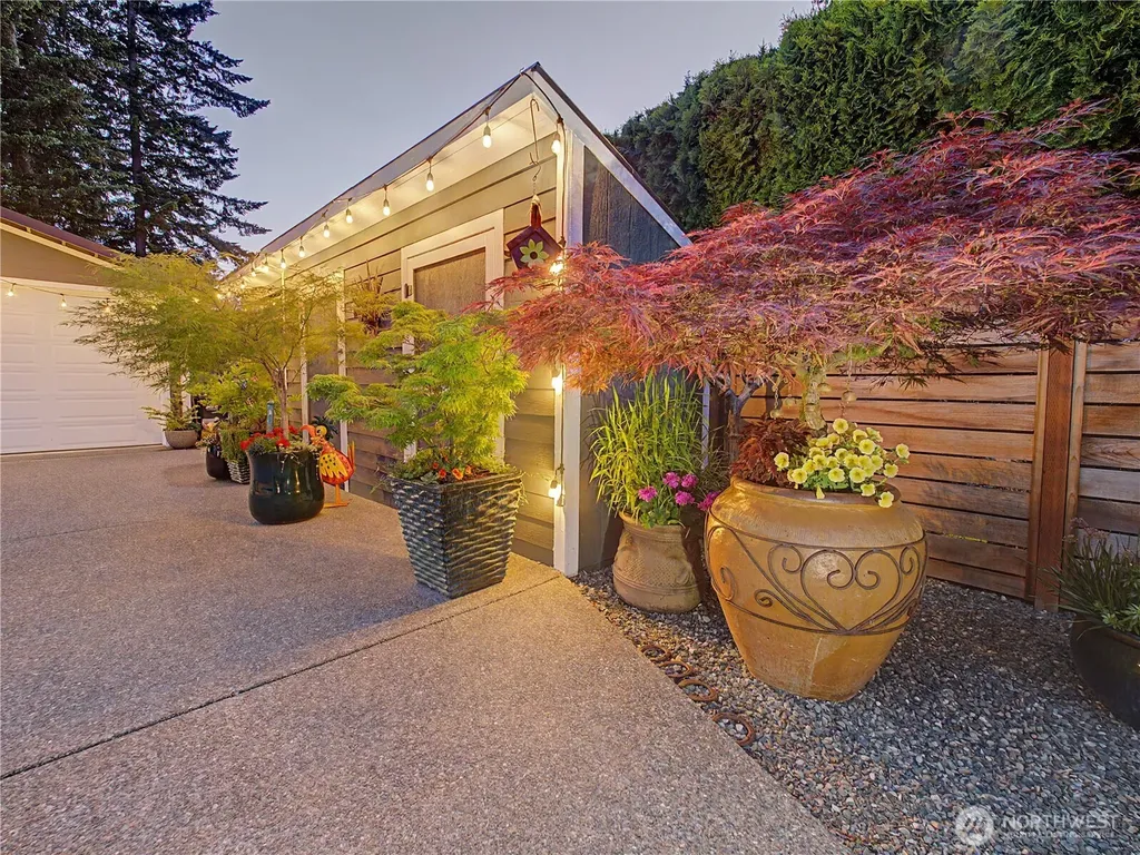 29206 218th Place SE Black Diamond WA 98010