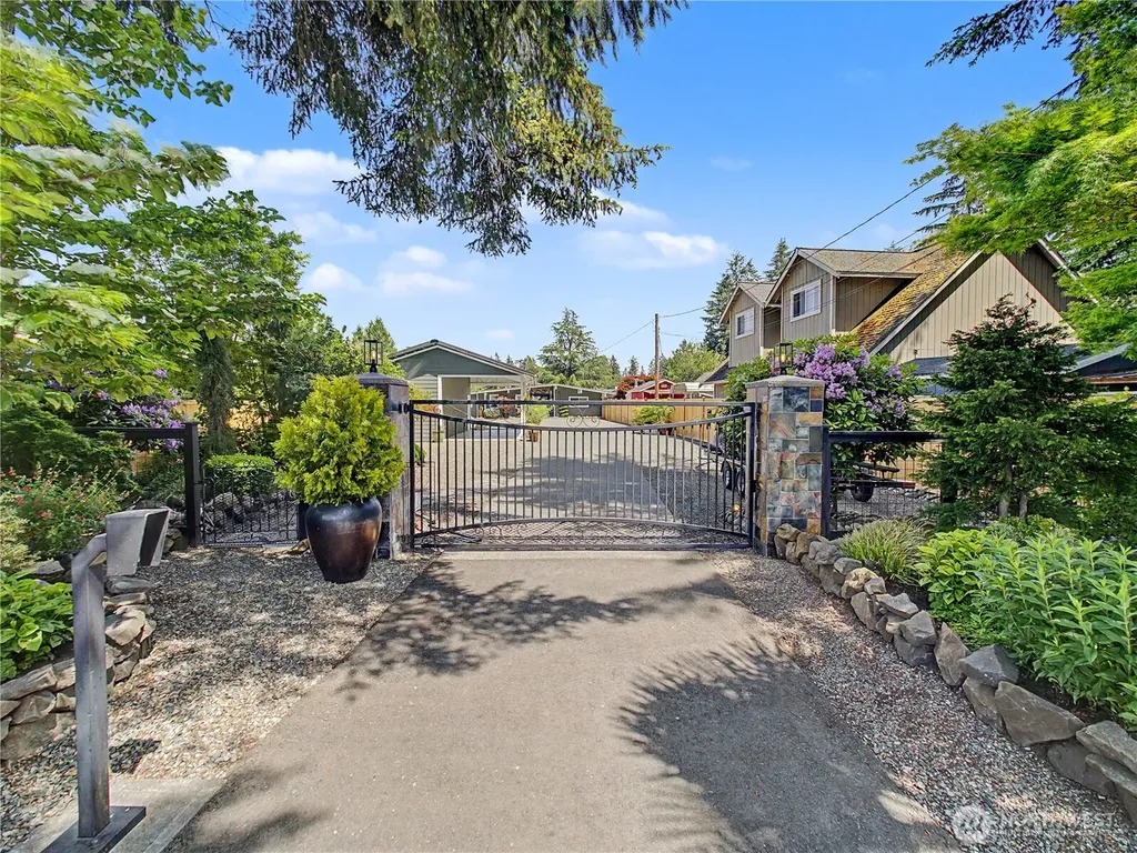 29206 218th Place SE Black Diamond WA 98010
