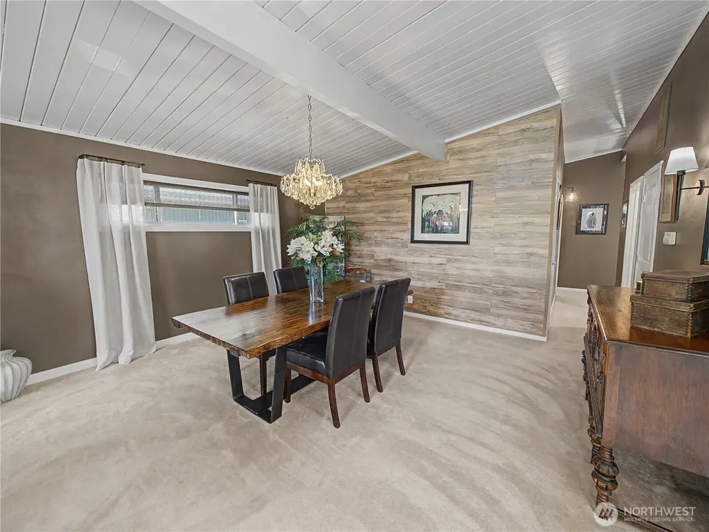 29206 218th Place SE Black Diamond WA 98010