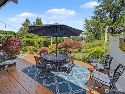 29206 218th Place SE Black Diamond WA 98010