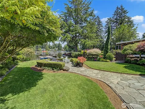29206 218th Place SE Black Diamond WA 98010