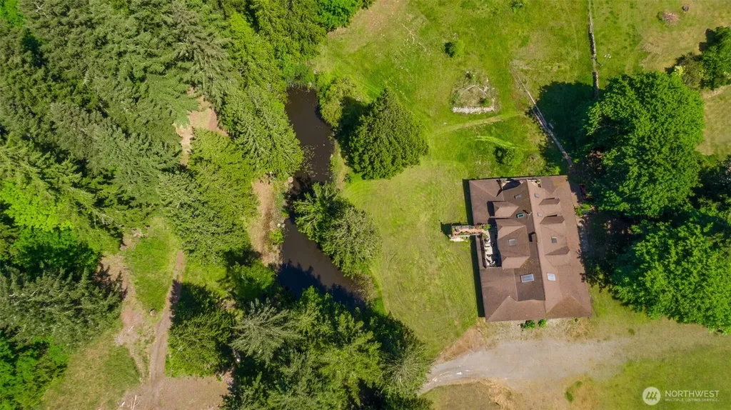 1106 254th Avenue NE Sammamish WA 98074