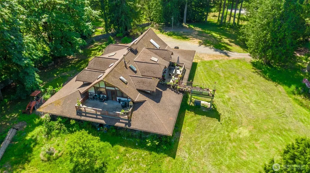 1106 254th Avenue NE Sammamish WA 98074