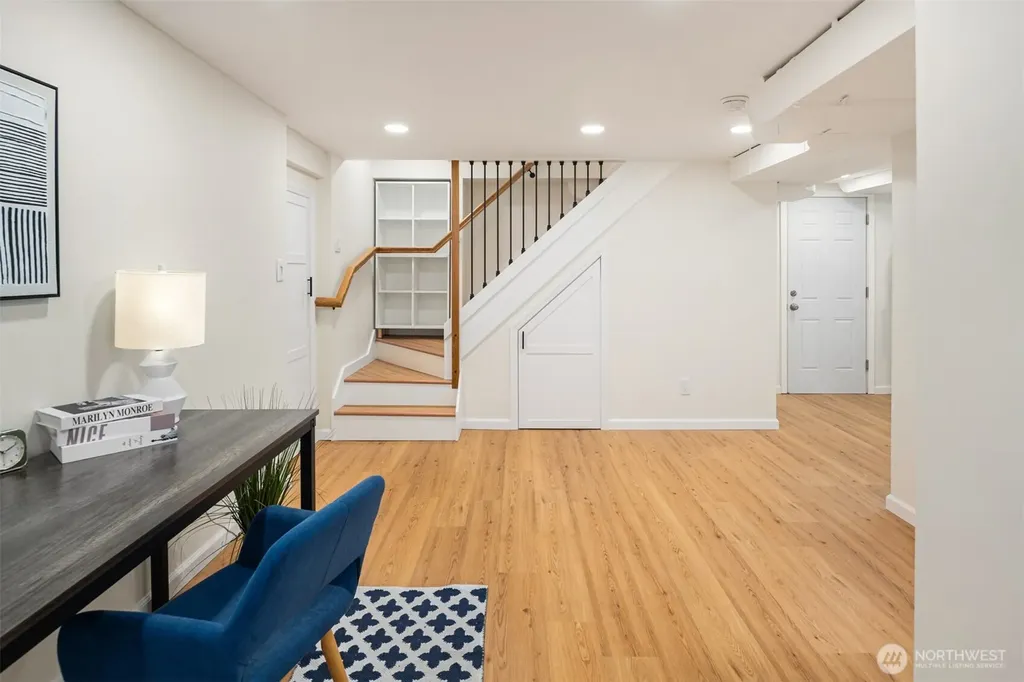 8816 16th Avenue SW Seattle WA 98106