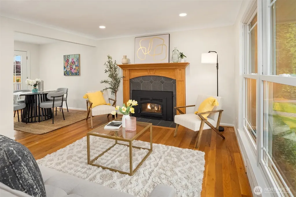 8816 16th Avenue SW Seattle WA 98106