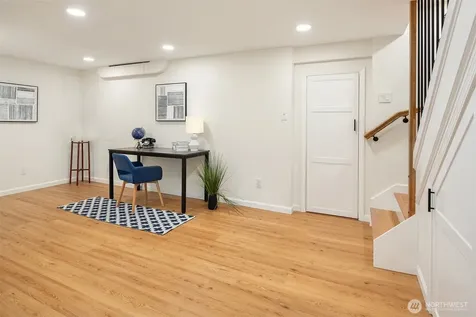 8816 16th Avenue SW Seattle WA 98106