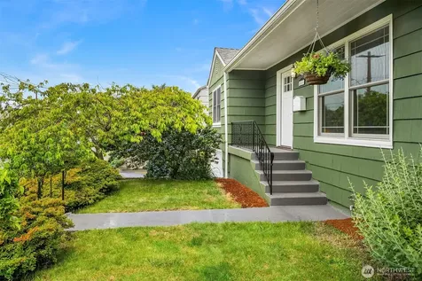 8816 16th Avenue SW Seattle WA 98106