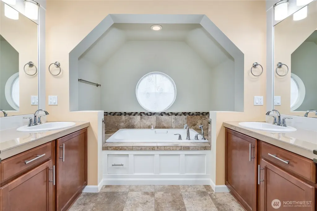 16209 SE 51st Place Bellevue WA 98006