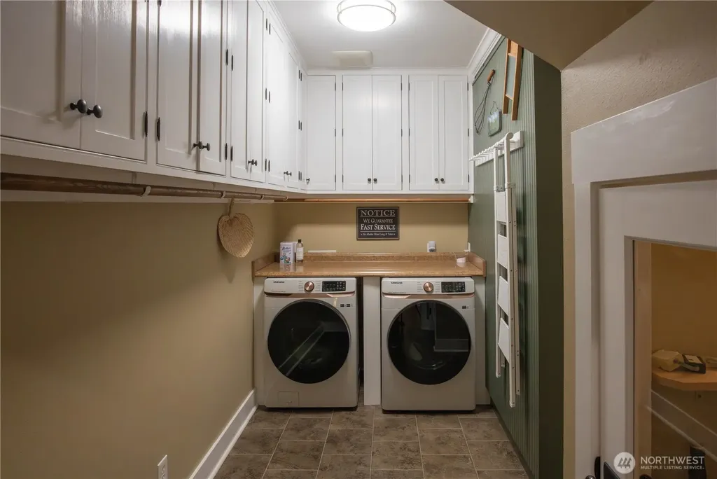 953 Henry Boyd Road Port Angeles WA 98362