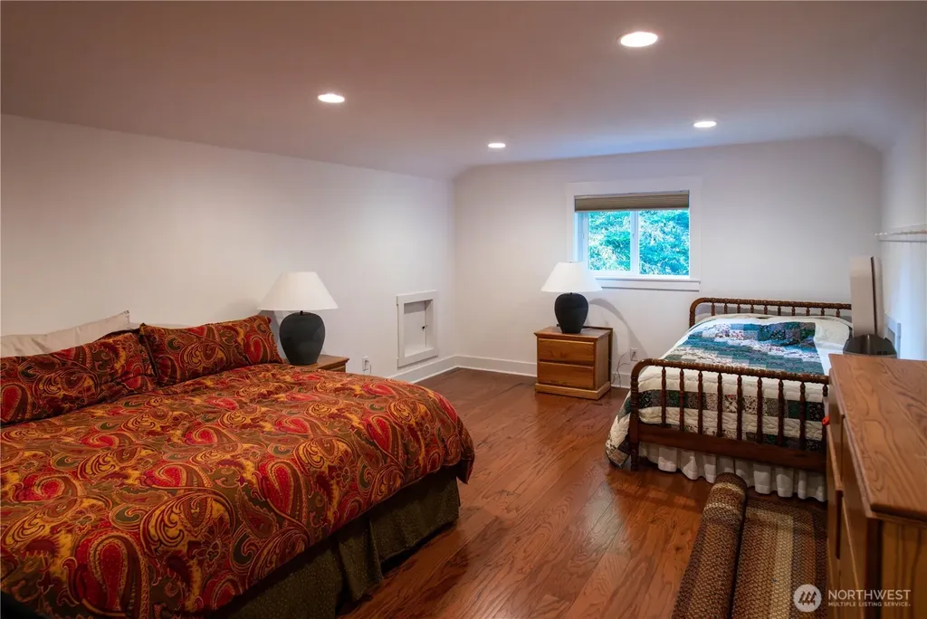 953 Henry Boyd Road Port Angeles WA 98362