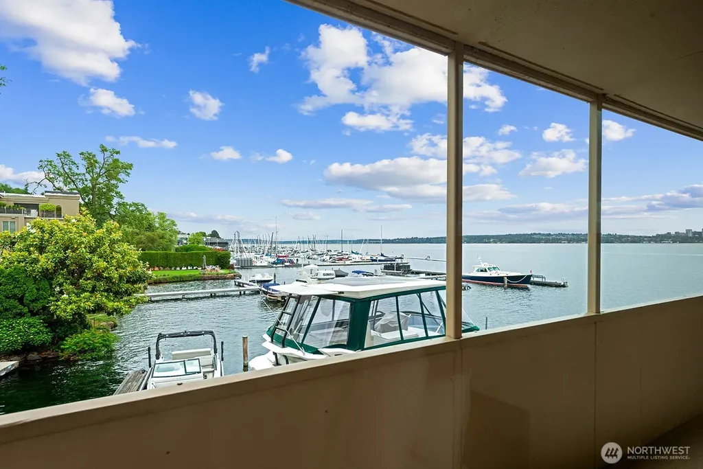 334 Lakeside Avenue S Seattle WA 98144