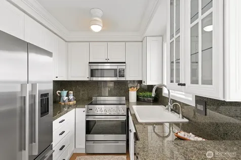 334 Lakeside Avenue S Seattle WA 98144
