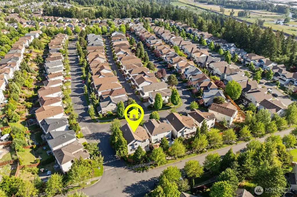6529 Elizabeth Loop SE Auburn WA 98092