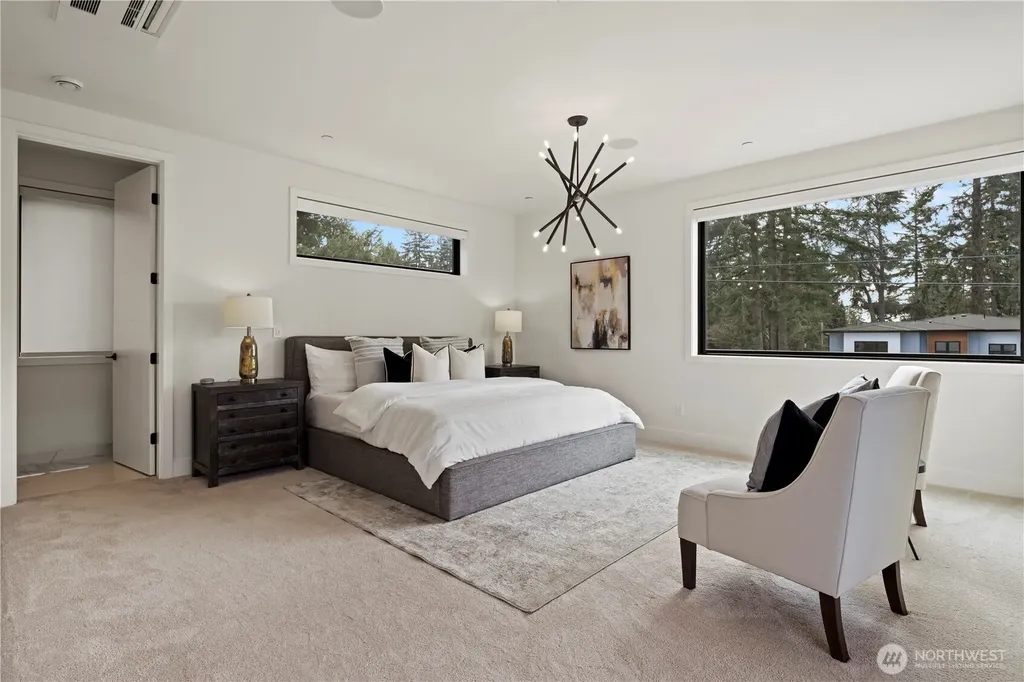 4605 108th Avenue NE Kirkland WA 98033