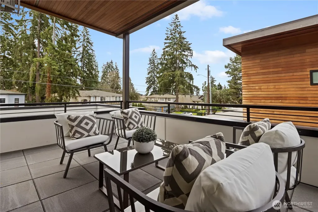 4605 108th Avenue NE Kirkland WA 98033
