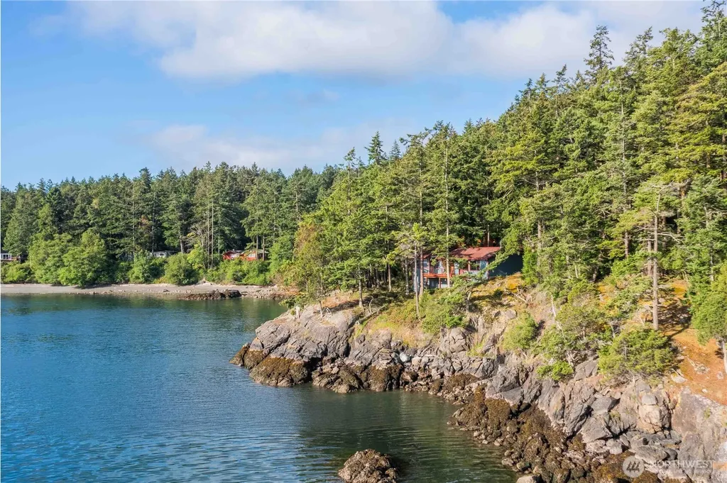 755 Ferry Road Lopez Island WA 98261
