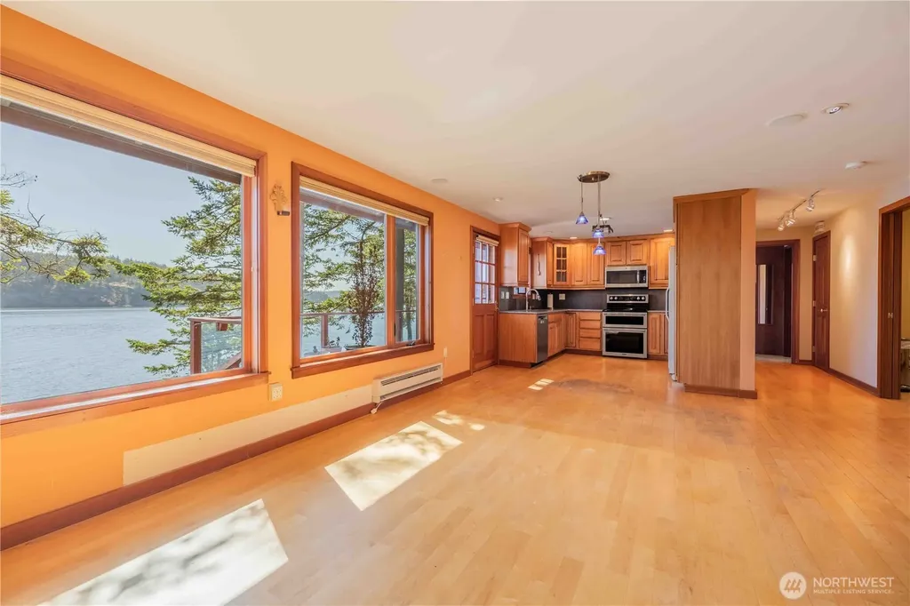 755 Ferry Road Lopez Island WA 98261
