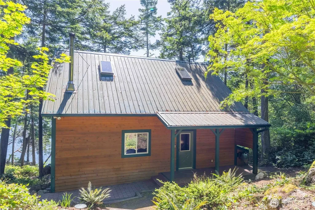 755 Ferry Road Lopez Island WA 98261