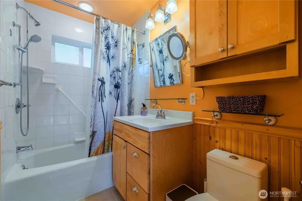 755 Ferry Road Lopez Island WA 98261