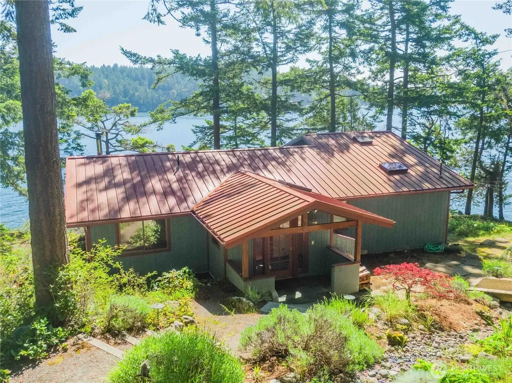 755 Ferry Road Lopez Island WA 98261